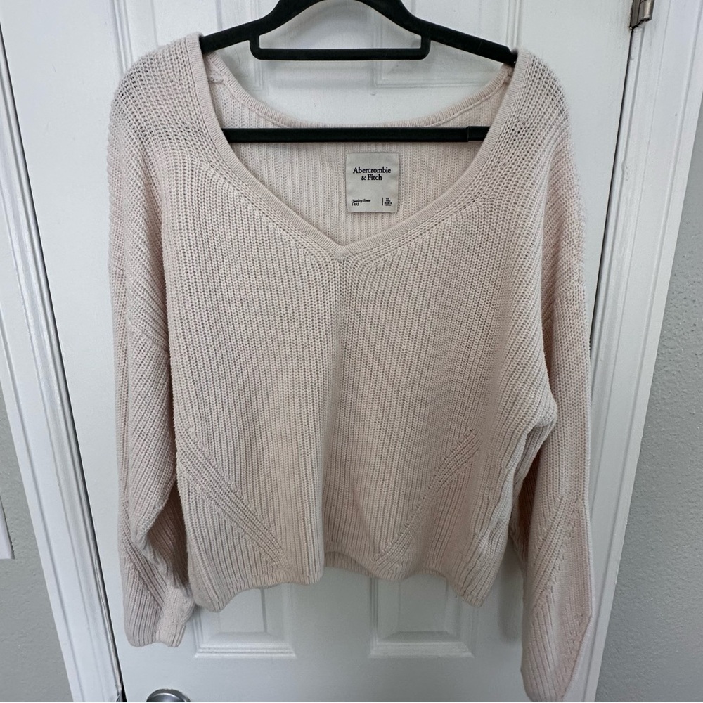 Abercrombie & Fitch Cream Knitted Sweater